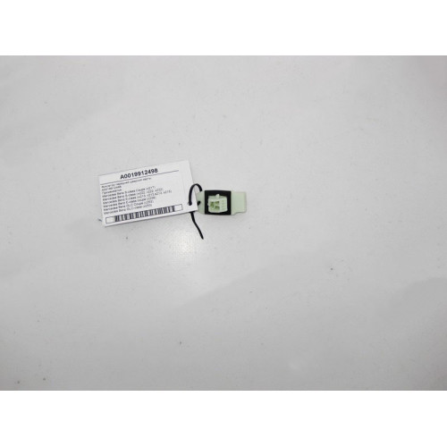 Mercedes-Benz A0019912498 Фиксатор передней дверной карты