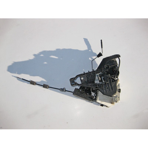Mercedes-Benz A1647200935 Замок передней левой двери ML W164 GL X164