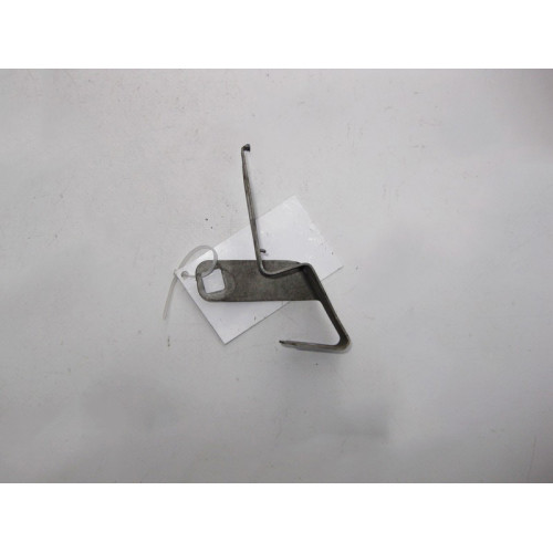 Mercedes-Benz A2055240240 Правый кронштейн переднего бампера и защиты C-Class W205