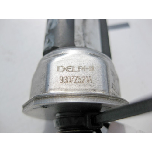 Delphi 9307Z521A Датчик давления в топливной рампе двигателя ОМ651 R4 2.2 cdi DELPHI