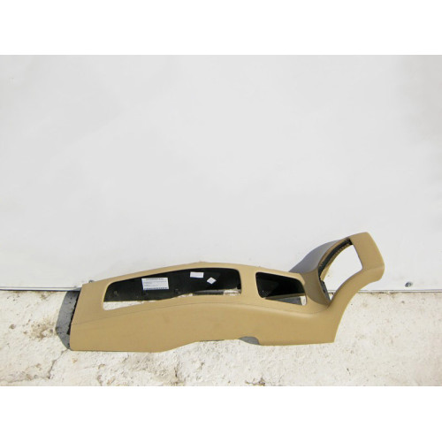 Mercedes-Benz A2196800450 8L22 Корпус центральной консоли заднего подлокотника бежевый CLS C219