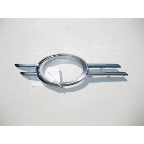 Mercedes-Benz A2118851274 Новая хром накладка правой туманки E-Class W211 avantgarde рестайл