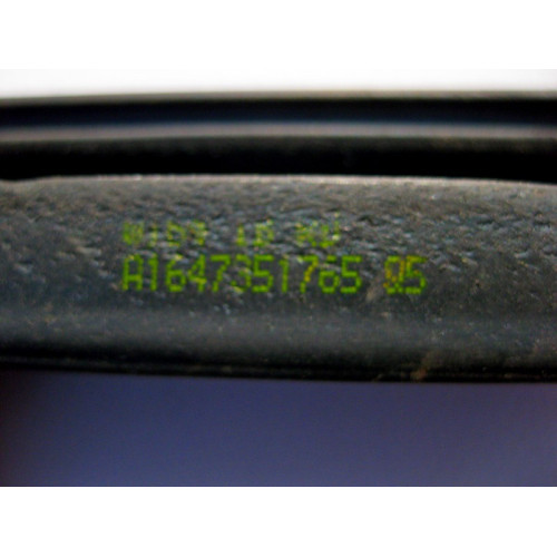 Mercedes-Benz A1647351765 Уплотнительная планка стекла задней двери ML W164