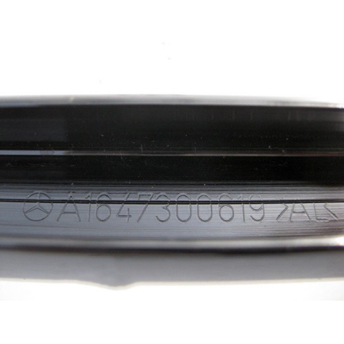 Mercedes-Benz A1647300619 Оконная перемычка задней правой двери GL X164