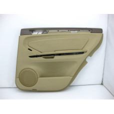 A1647300870 8K56 Задняя правая бежевая дверная карта GL X164