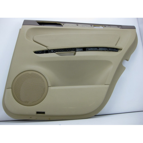 Mercedes-Benz A1647300870 8K56 Задняя правая бежевая дверная карта GL X164