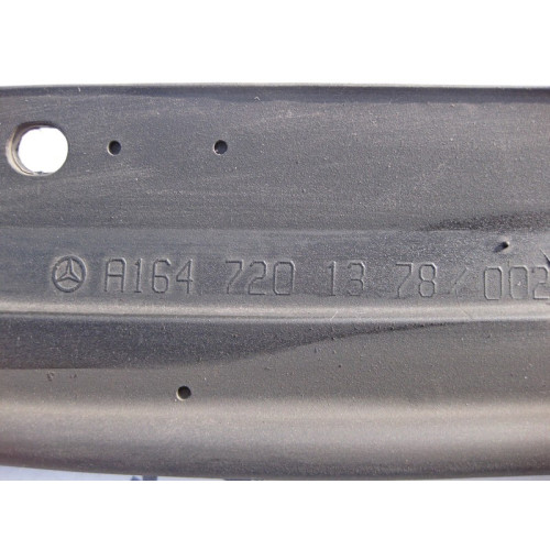 Mercedes-Benz A1647201378 Уплотнительная резинка передней двери к левому крылу ML W164 GL X164