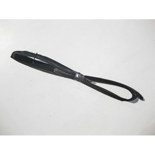 Mercedes-Benz A2217350325 Резиновая направляющая стекла задней левой двери S-Class W221 long