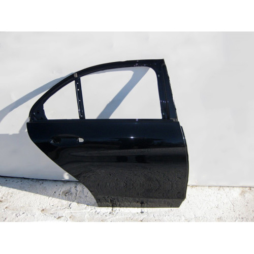 Mercedes-Benz A2057300205 Дверь задняя правая C-Class W205