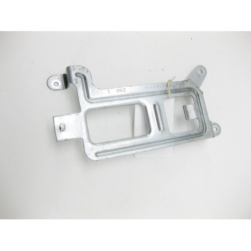 Mercedes-Benz A1665452100 Кронштейн коммуникационнго модуля HERMES GL/GLS X166