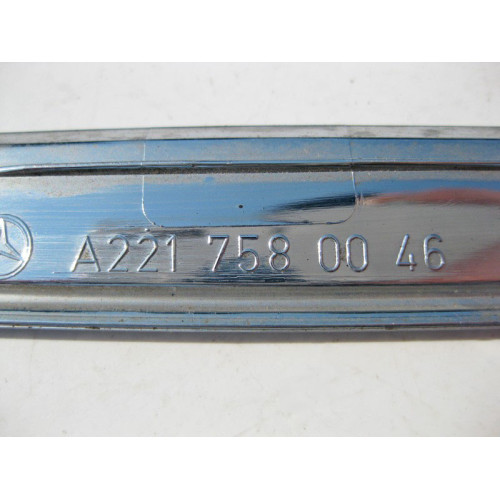 Mercedes-Benz A2217580181 Хром молдинг на крышке багажника S-Class W221