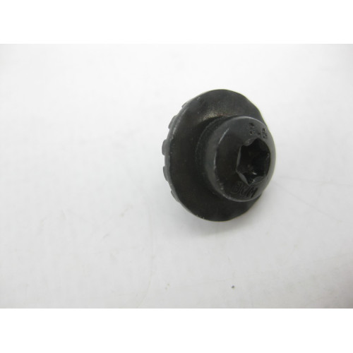 Mercedes-Benz A0009844029 Болт крепления стеклянного люка М5 x 10 mm