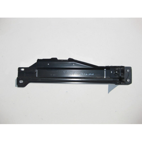 Mercedes-Benz A1646800631 Правая опора пола бажаника GL X164