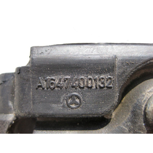 Mercedes-Benz A1647400132 Петля замка багажника ML W164 GL X164