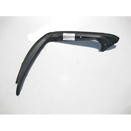 Mercedes-Benz A2096930233 Накладка проёма багажника правая CLK C209