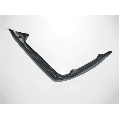 Mercedes-Benz A2036932433 Накладка проёма багажника правая C-Class W203