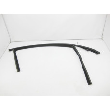 A2927250225 Rubber seal front right door glass GLE Coupe C292