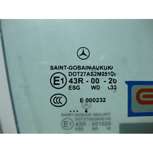 Mercedes-Benz A2097250210 43R-001026 Стекло передней правой двери CLK C209