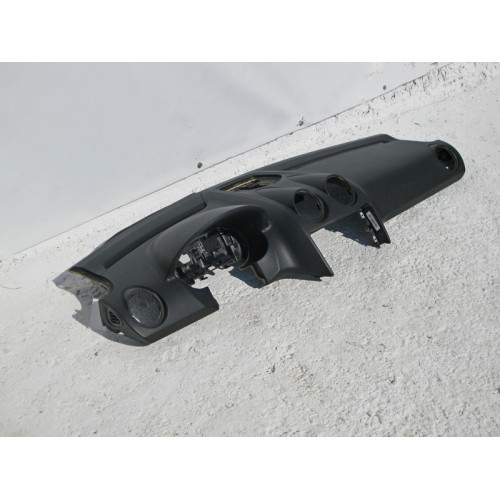 Mercedes-Benz A1646804087 9D84 Приборная панель - торпеда чёрная ML W164