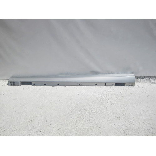 Mercedes-Benz A2046980354 Порог пластиковый левый C-Class W204