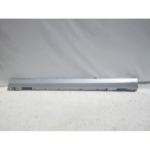 Mercedes-Benz A2046980354 Порог пластиковый левый C-Class W204
