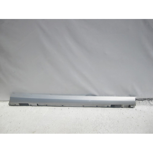 Mercedes-Benz A2046980454 Порог пластиковый правый C-Class W204