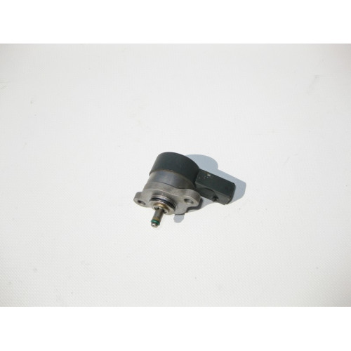 Bosch A6110780149 Клапан регулировки давления топлива в рампе Bosch 0281002241 для дизельных двигателей