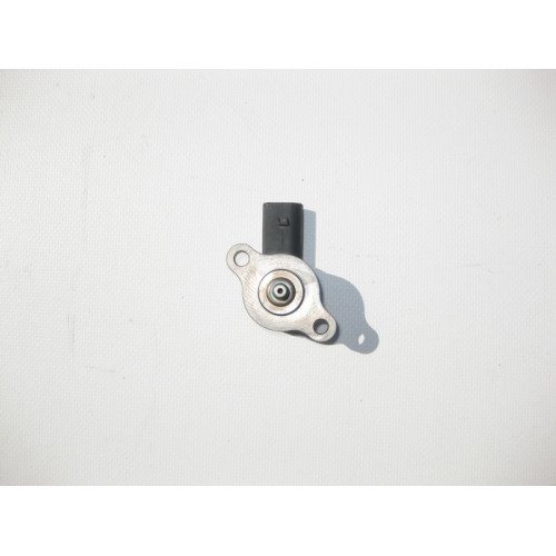 Bosch A6110780149 Клапан регулировки давления топлива в рампе Bosch 0281002241 для дизельных двигателей