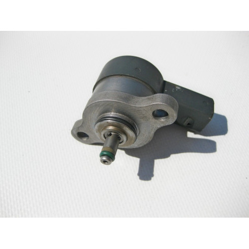 Bosch A6110780149 Клапан регулировки давления топлива в рампе Bosch 0281002241 для дизельных двигателей