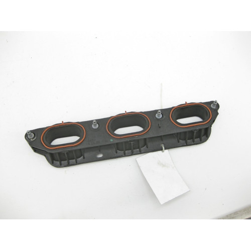 Mercedes-Benz A2760900244 Intermediate flange between the intake manifold and the right engine head M276 C-Class Convertible A205 C-Class Estate S205 C-Class Coupe C20