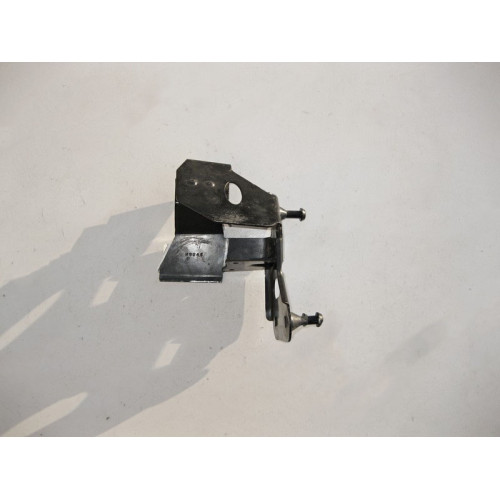 Mercedes-Benz A1644310240 Кронштейн блока ABS верхняя часть ML W164 GL X164