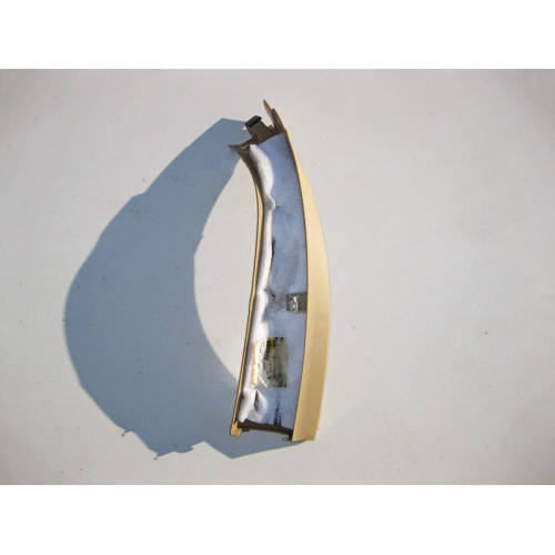 Mercedes-Benz A1647401670 8K67 Обшивка крышки багажника верхняя правая бежевая GL X164