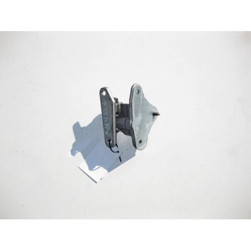 Mercedes-Benz A2517300537 Петля задней левой двери нижняя ML W164 GL X164