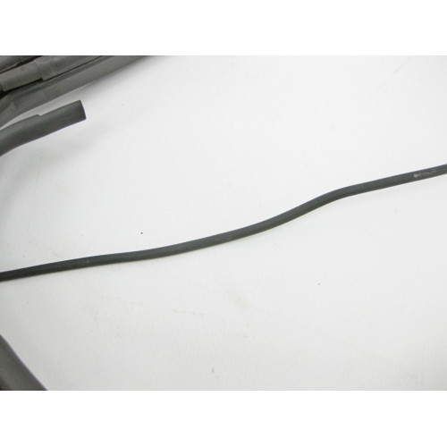Mercedes-Benz A2516702339 Уплотнитель выдвижной форточки в заднем левом крыле R-Class W251