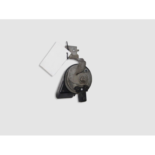 Mercedes-Benz A2055420820 Клаксон низкочастотный 420HZ с кронштейном C-Class W205